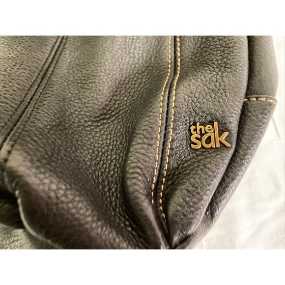 The Sak Deena Leather Fold Over Black Purse, Handbag, Crossbody, Soft, Zip - Picture 2 of 7